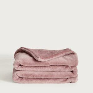 NIB Unhide Lil’ Marsh Knob and Loop Shade Rosy Baby Size Small 50" x 60"